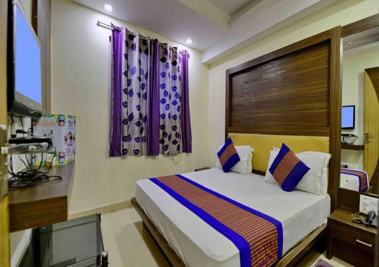 Hotel International Neelam Near New Delhi Railway Station ニューデリー エクステリア 写真