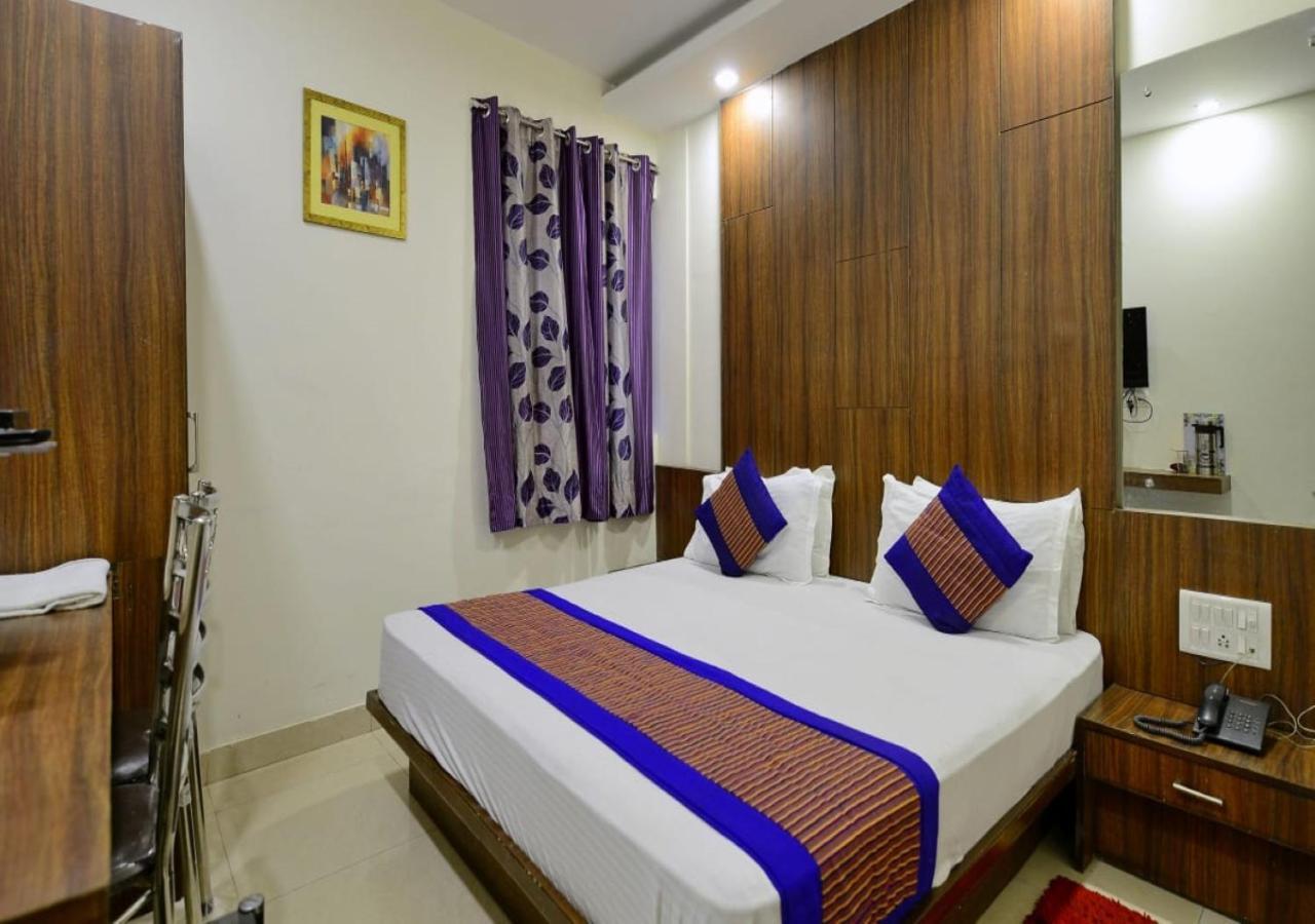 Hotel International Neelam Near New Delhi Railway Station ニューデリー エクステリア 写真