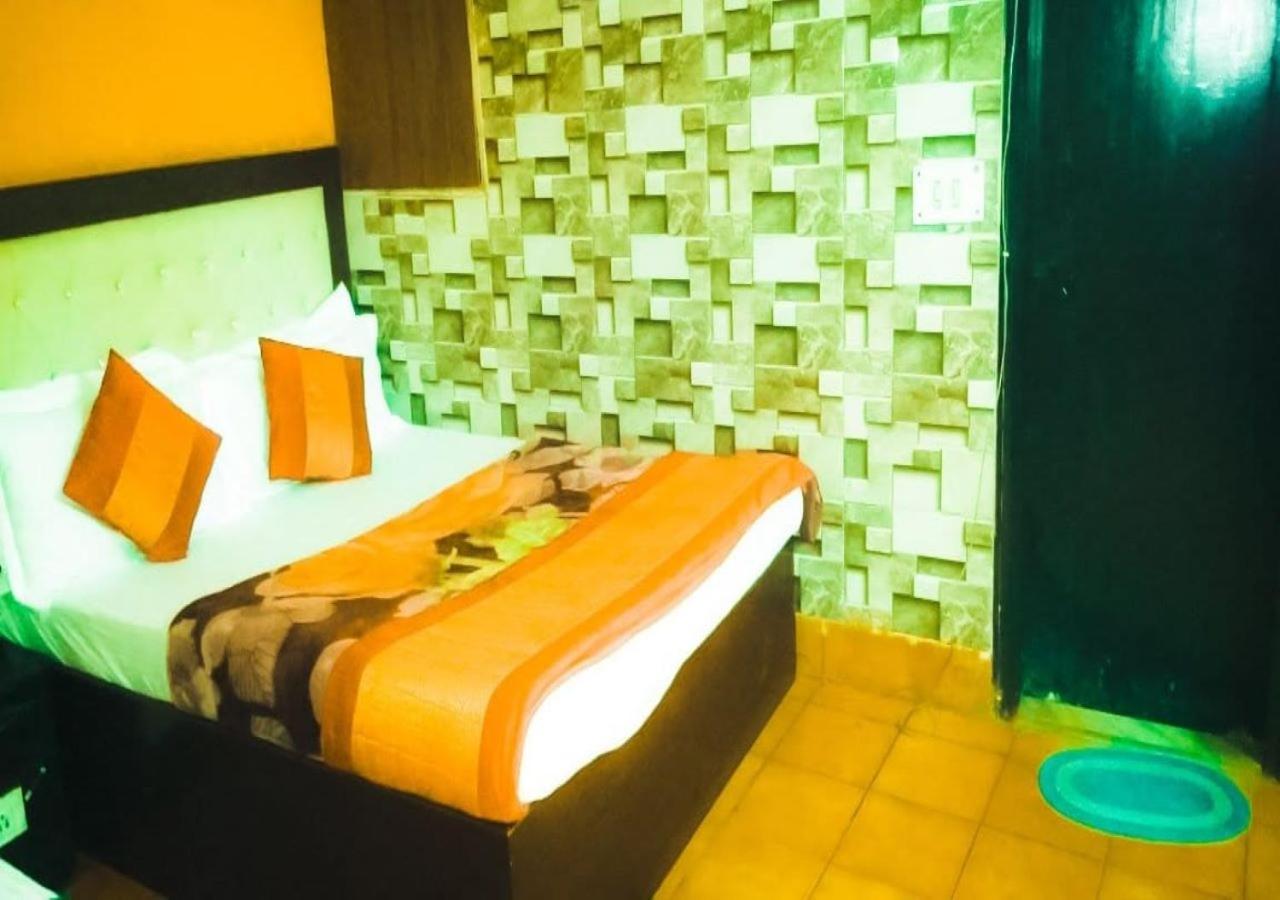 Hotel International Neelam Near New Delhi Railway Station ニューデリー エクステリア 写真