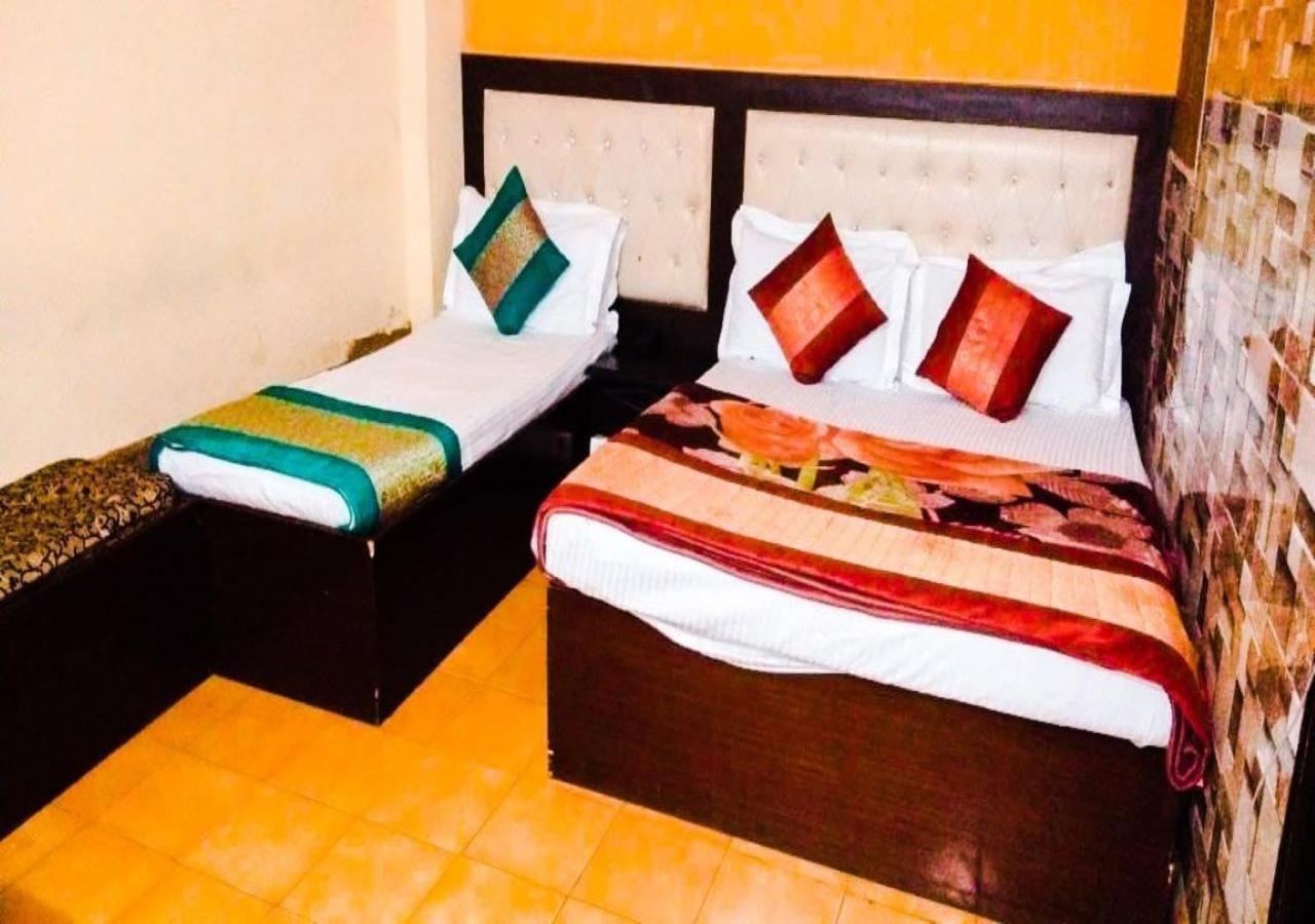 Hotel International Neelam Near New Delhi Railway Station ニューデリー エクステリア 写真