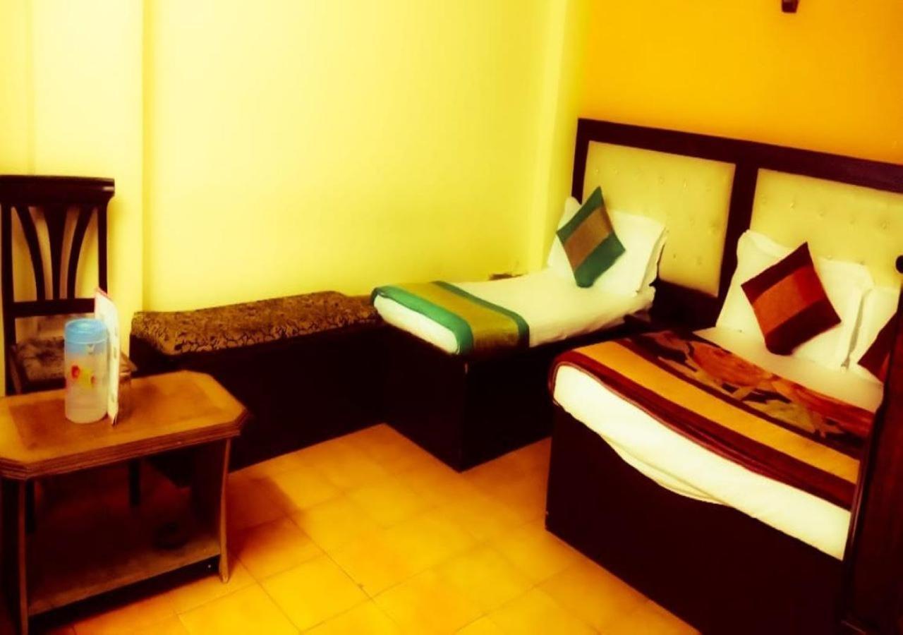 Hotel International Neelam Near New Delhi Railway Station ニューデリー エクステリア 写真