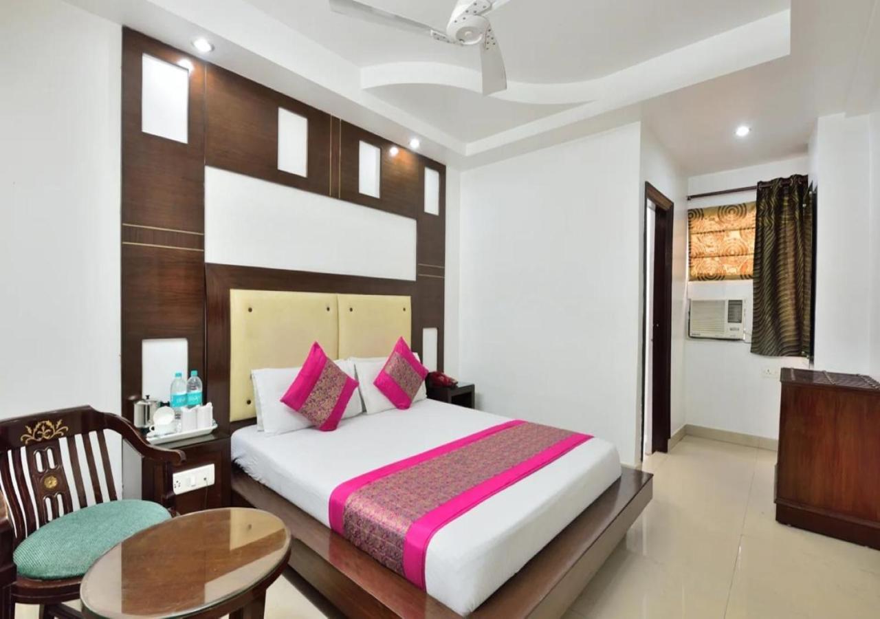 Hotel International Neelam Near New Delhi Railway Station ニューデリー エクステリア 写真